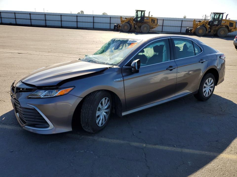 2021 Toyota Camry VIN 4T1C31AKXMU023015 COPART salvage auction — FRONT END, Ca - Salvage Certificate, sold $2,700 on 2026-07-02 (photo 1)