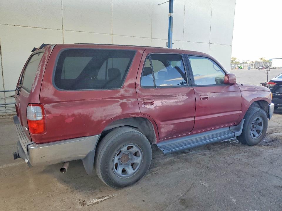 1997 Toyota 4runner VIN JT3GN86R1V0019799 COPART salvage auction — MINOR DENT/SCRATCHES, TX - CERT OF TITLE-REBUILT SALVAGE, sold $625 on 2026-07-24 (photo 3)