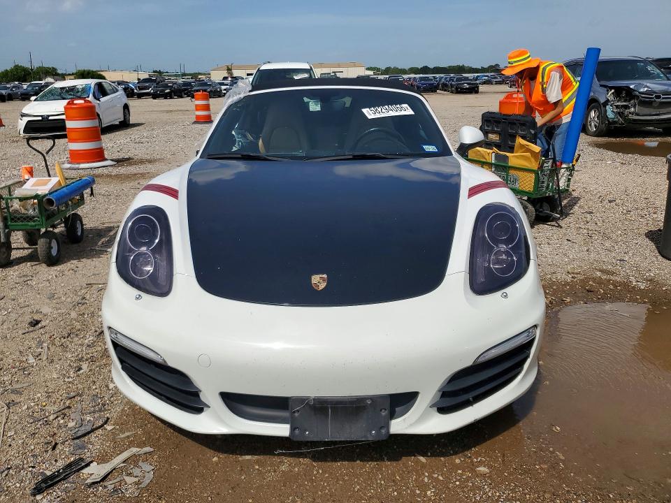 2016 Porsche VIN WP0CB2A88GS140349 COPART salvage auction — SIDE, Tx - Salvage Vehicle Title, sold $18,000 on 2026-08-17 (photo 5)