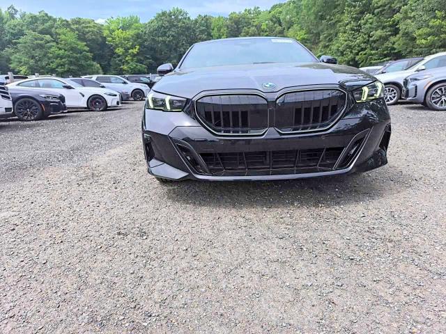 2026 BMW 5er VIN WBA53FJ07TCW28698 COPART salvage auction — HAIL, Nj - Cert Of Title-Salvage (P), sold $46,000 on 2026-07-17 (photo 5)