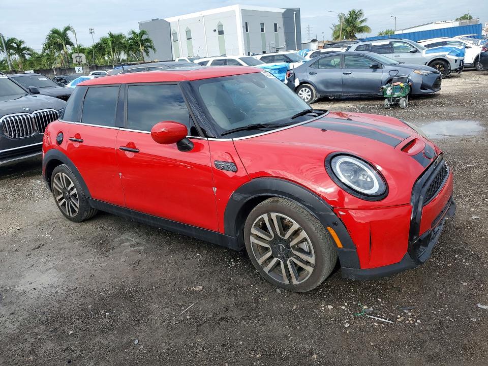 2024 Mini Cooper VIN WMW53DK03R2U72385 COPART salvage auction — FRONT END, FL - CERT OF TITLE SLVG REBUILDABLE, sold $6,200 on 2026-07-31 (photo 4)