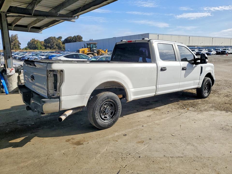2021 Ford F250 VIN 1FT7W2A63MEC55097 COPART salvage auction — SIDE, Ca - Dis/Dlr/Exp Only Clean Title, sold $3,600 on 2026-07-09 (photo 3)