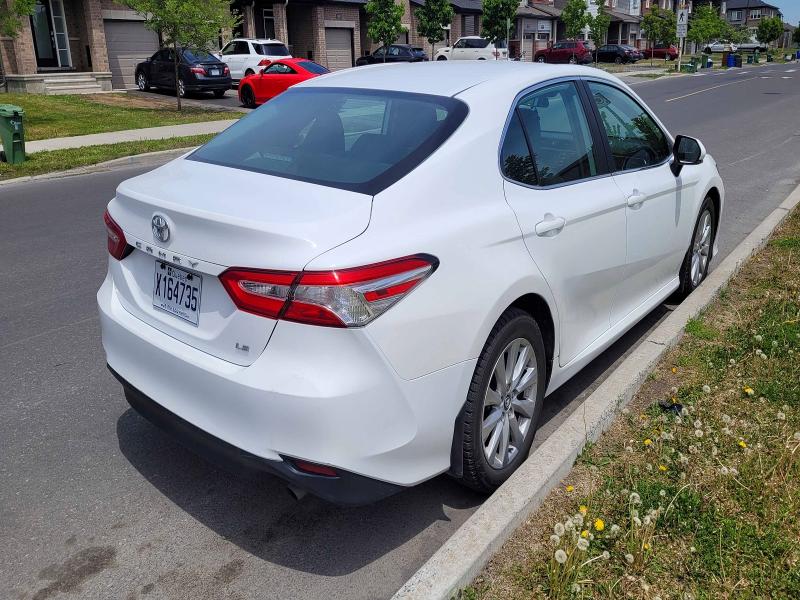 2020 Toyota Camry VIN 4T1C11AK8LU926137 COPART salvage auction — MINOR DENT/SCRATCHES, Qc - Aucune Mention (P), sold $16,200 on 2026-07-03 (photo 4)