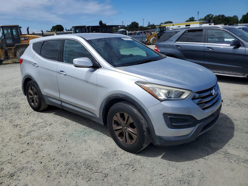 2015 Hyundai Santa fe VIN 5XYZT3LB1FG265543 COPART salvage auction — MINOR DENT/SCRATCHES, Fl - Dis/Dlr/Exp Only Clean Title, sold $650 on 2026-07-28 (photo 4)