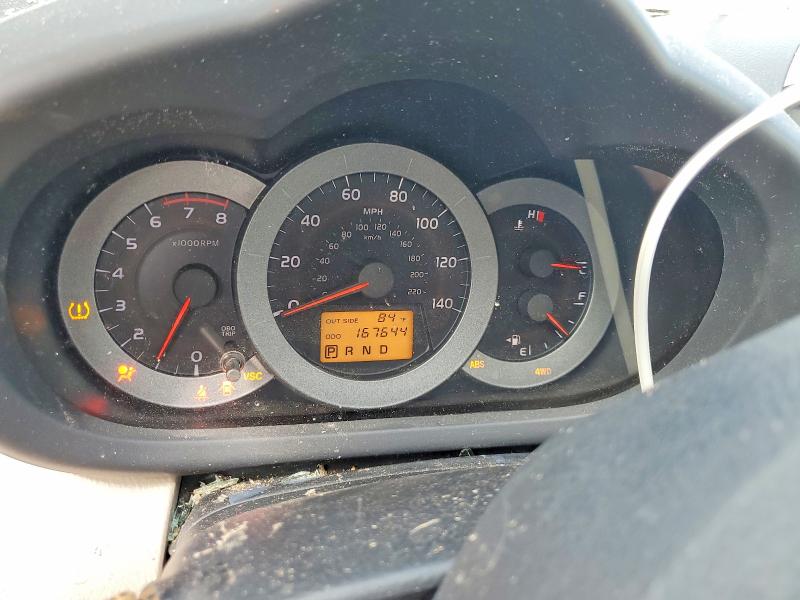 2006 Toyota Rav 4 VIN JTMBD33V965001312 COPART salvage auction — ROLLOVER, Tx - Nonrepairable Title, sold $500 on 2026-07-02 (photo 9)