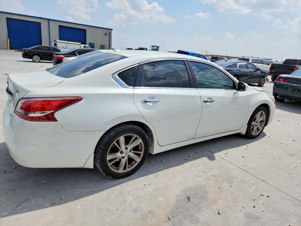 2013 Nissan Altima VIN 1N4AL3AP8DN438949 COPART salvage auction — SIDE, Tx - Salvage Vehicle Title, sold $1,400 on 2026-07-02 (photo 3)