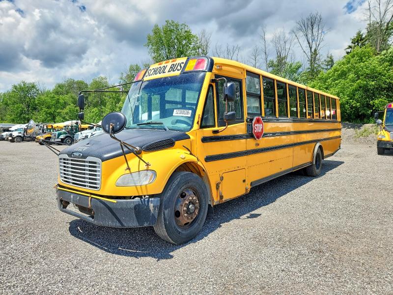2012 Thomas Chassis b2 VIN 4UZABRDU7CCBP5511 COPART salvage auction — NORMAL WEAR, ON - PERMIT NO BRAND - UNFIT, sold $2,500 on 2026-09-10 (photo 2)