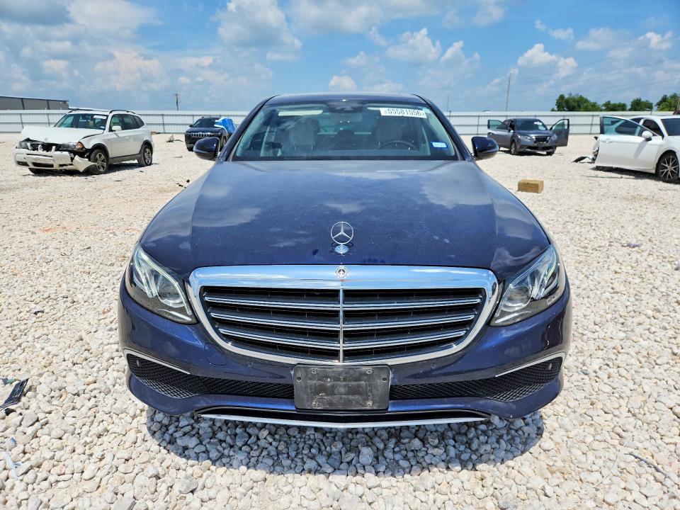 2018 Mercedes-benz VIN WDDZF6GB1JA417709 COPART salvage auction — SIDE, Tx - Salvage Vehicle Title, sold $14,300 on 2026-07-09 (photo 5)