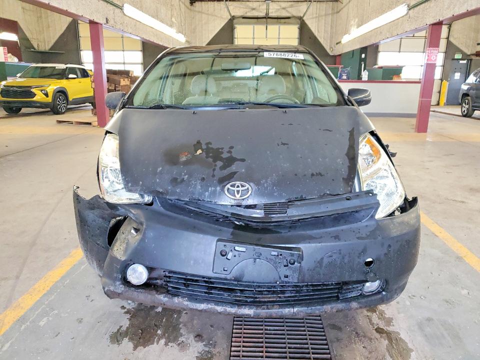 2005 Toyota Prius VIN JTDKB20U553089460 COPART salvage auction — FRONT END, IN - CERT OF TITLE-SALVAGE TITLE, sold $350 on 2026-07-20 (photo 5)