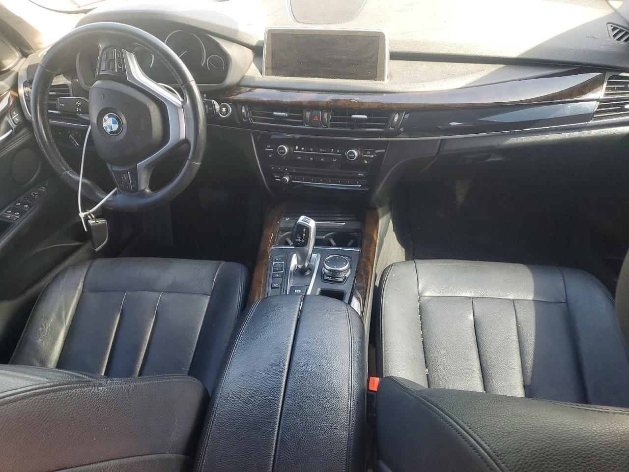 2015 BMW X5 VIN 5UXKR0C57F0K68735 COPART salvage auction — Undercarriage, NJ - CERTIFICATE OF TITLE, sold $1,500 on 2026-06-30 (photo 8)
