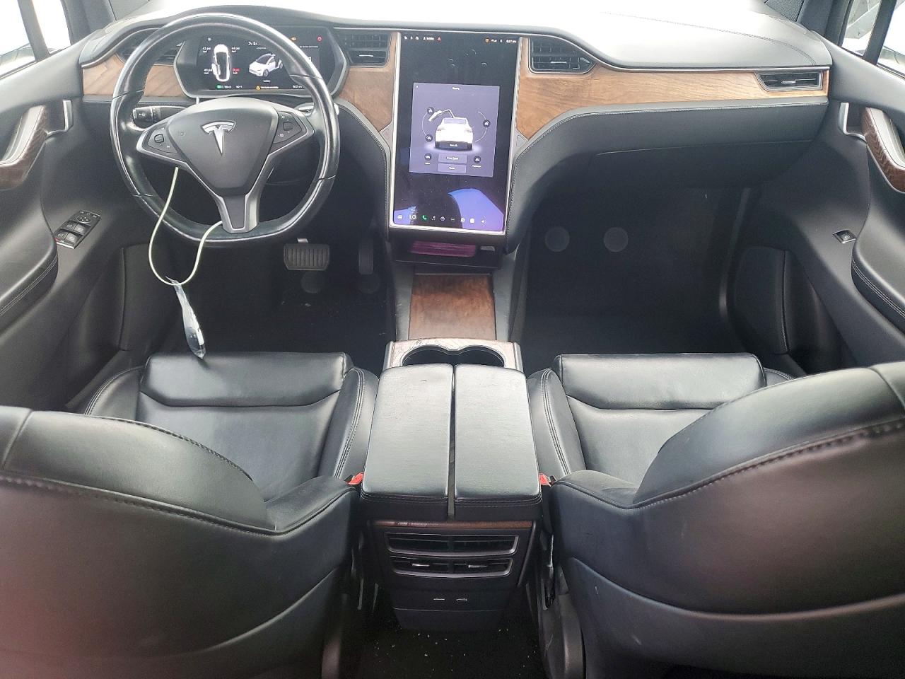2021 Tesla Model X VIN 5YJXCBE29MF322851 COPART salvage auction — Side, TX - SALVAGE W/LEMON LAW HISTORTY, sold $16,500 on 2026-07-02 (photo 8)