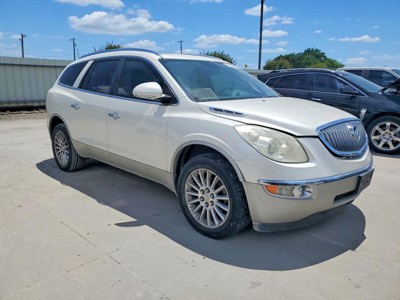 2012 Buick Enclave VIN 5GAKRCED9CJ113540 COPART salvage auction — Rear End, TX - SALVAGE VEHICLE TITLE, sold $1,600 on 2026-07-09 (photo 4)