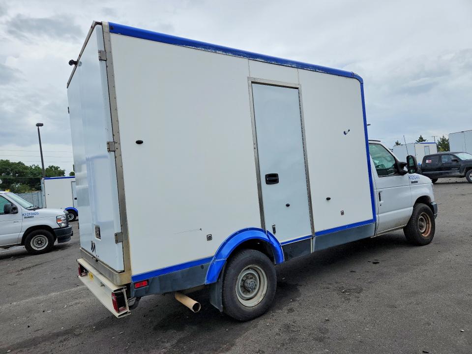 2023 Ford Econoline VIN 1FDWE3FKXPDD09740 COPART salvage auction — MINOR DENT/SCRATCHES, Fl - Certificate Of Title, sold $11,500 on 2026-07-29 (photo 3)