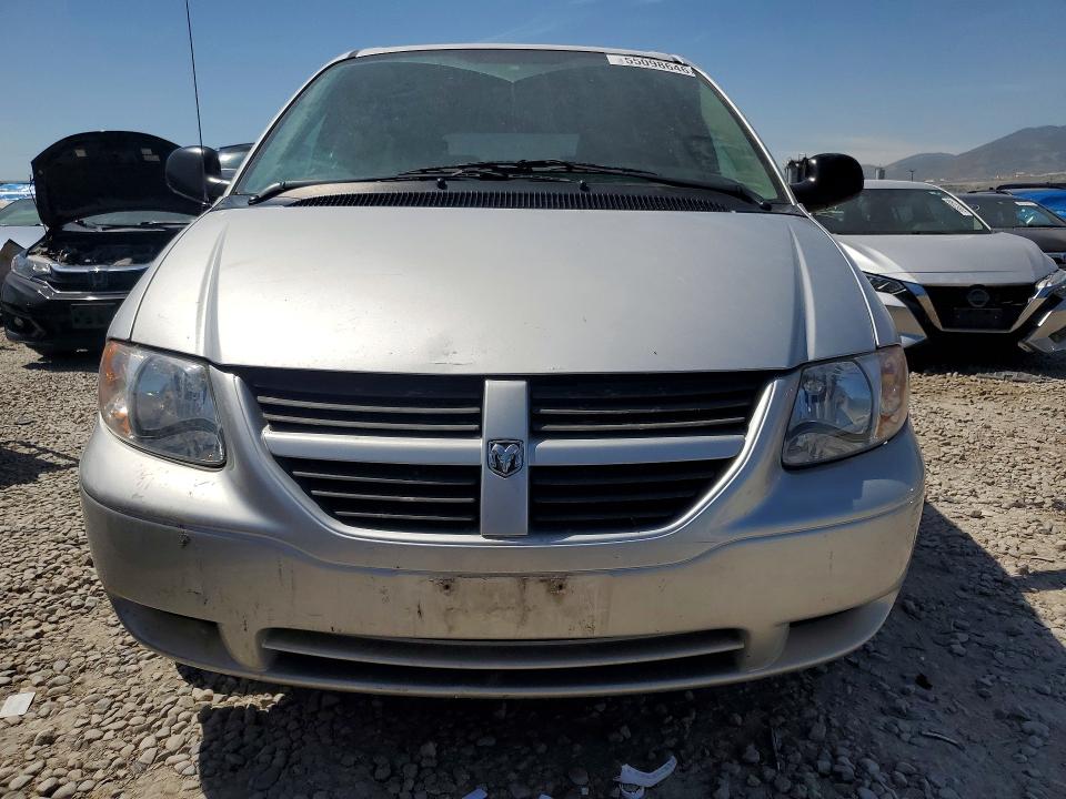 2005 Dodge Grand caravan VIN 1D4GP24R05B252876 COPART salvage auction — MINOR DENT/SCRATCHES, Ut - Certificate Of Title, sold $2,100 on 2026-07-03 (photo 5)