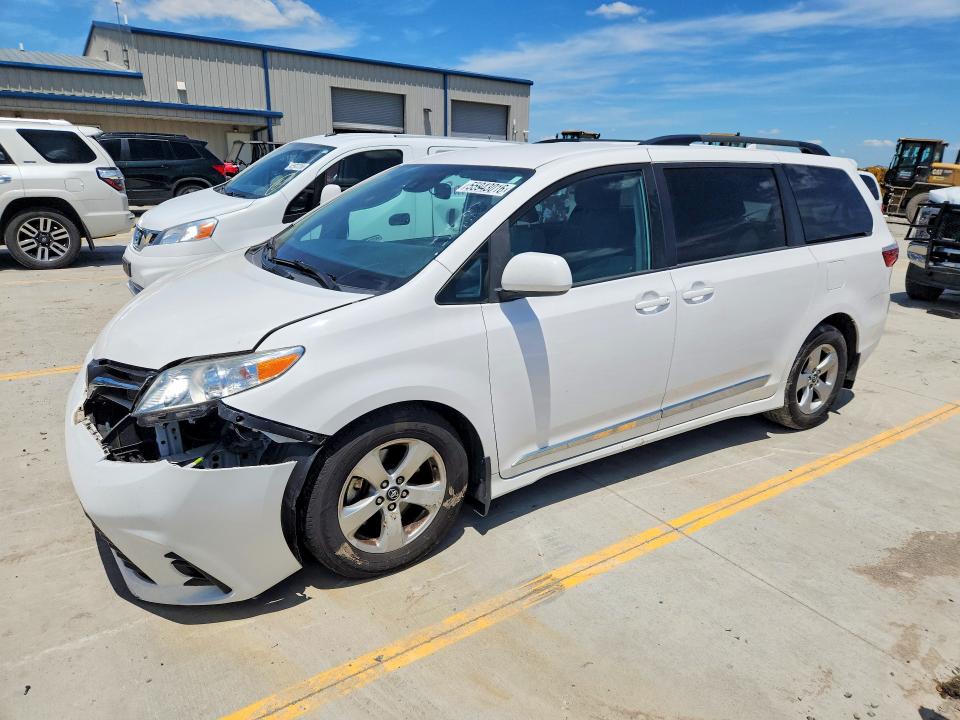 2019 Toyota Sienna VIN 5TDKZ3DCXKS966313 COPART salvage auction — FRONT END, KY - CERT OF TITLE-SALVAGE, sold $5,400 on 2026-07-09 (photo 1)