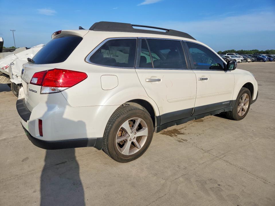 2014 Subaru Outback VIN 4S4BRCPC9E3258230 COPART salvage auction — REAR END, Tx - Salvage Vehicle Title, sold $2,800 on 2026-07-09 (photo 3)