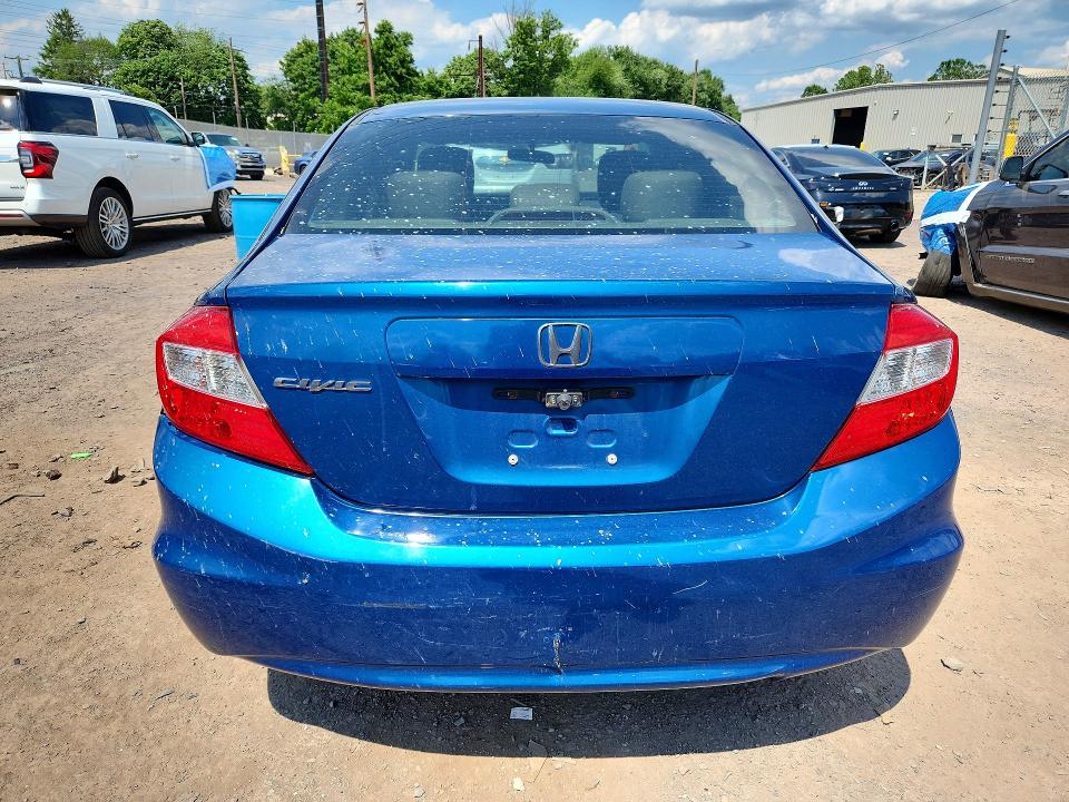 2012 Honda VIN 2HGFB2F55CH558673 COPART salvage auction — FRONT END, Salvage Title, sold $15 on 2026-08-03 (photo 6)