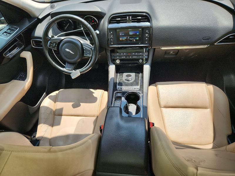 2017 Jaguar F-pace VIN SADCJ2BV1HA883924 COPART salvage auction — SIDE, Md - Cert Of Salvage > 75% Damage, sold $4,100 on 2026-07-02 (photo 8)