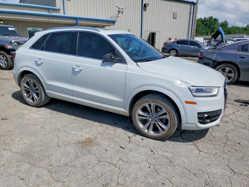 2015 Audi VIN WA1GFCFS5FR007693 COPART salvage auction — MINOR DENT/SCRATCHES, Tn - Salvage Certificate, sold $35 on 2026-07-30 (photo 4)