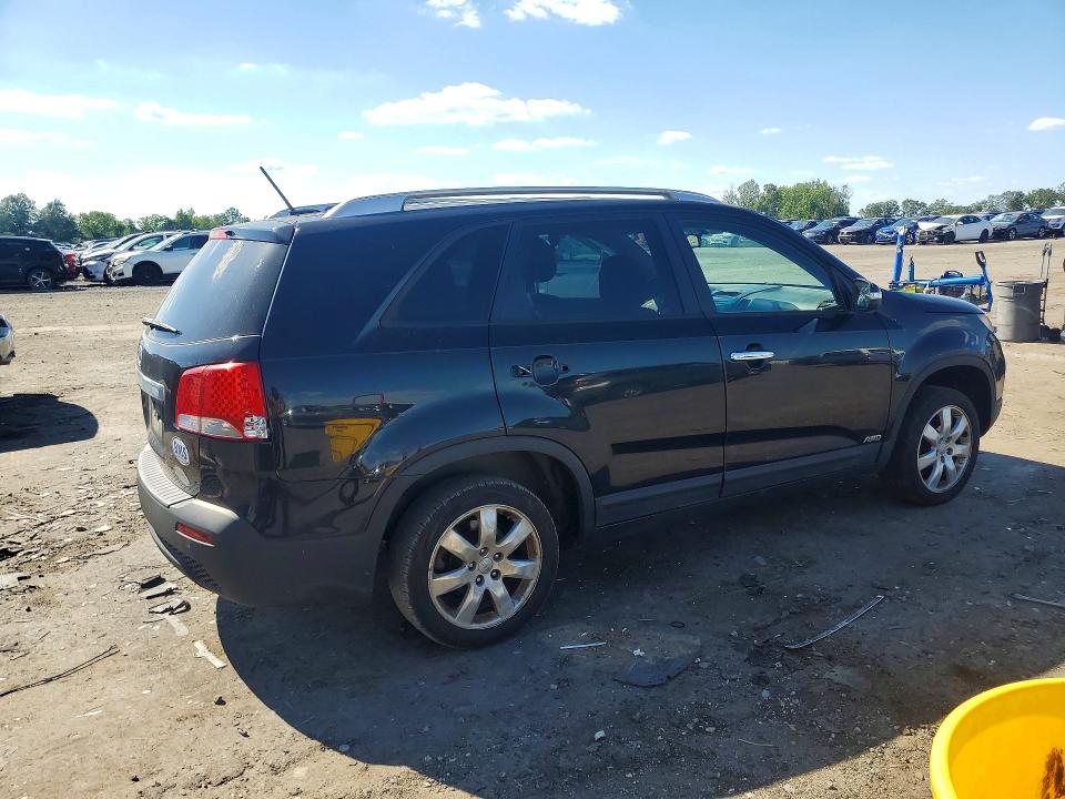 2013 Kia Sorento VIN 5XYKTDA68DG412399 COPART salvage auction — FRONT END, Va - Cert Of Title - Salvage, sold $550 on 2026-07-15 (photo 3)