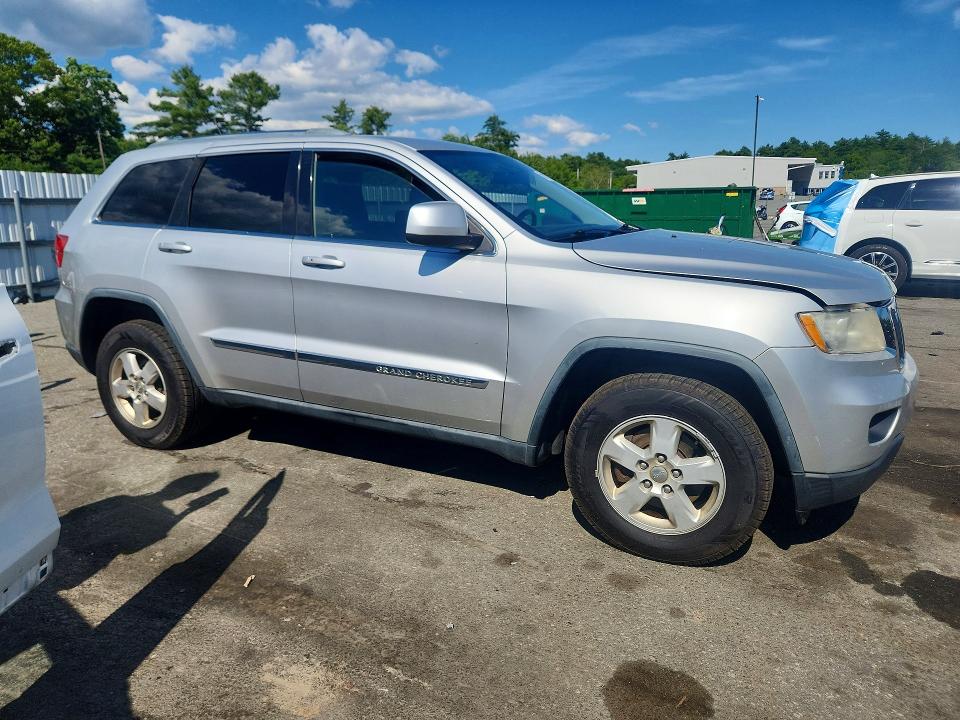 2011 Jeep Grand cherokee VIN 1J4RR4GGXBC551491 COPART salvage auction — MECHANICAL, Ct - Certificate Of Title, sold $700 on 2026-07-02 (photo 4)