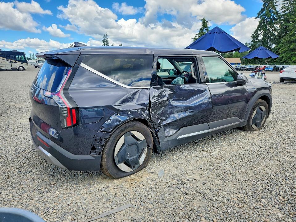 2026 Kia Ev9 VIN 5XYAB5S1XTG007165 COPART salvage auction — SIDE, Wa - Bill Of Sale, sold $16,200 on 2026-08-04 (photo 3)