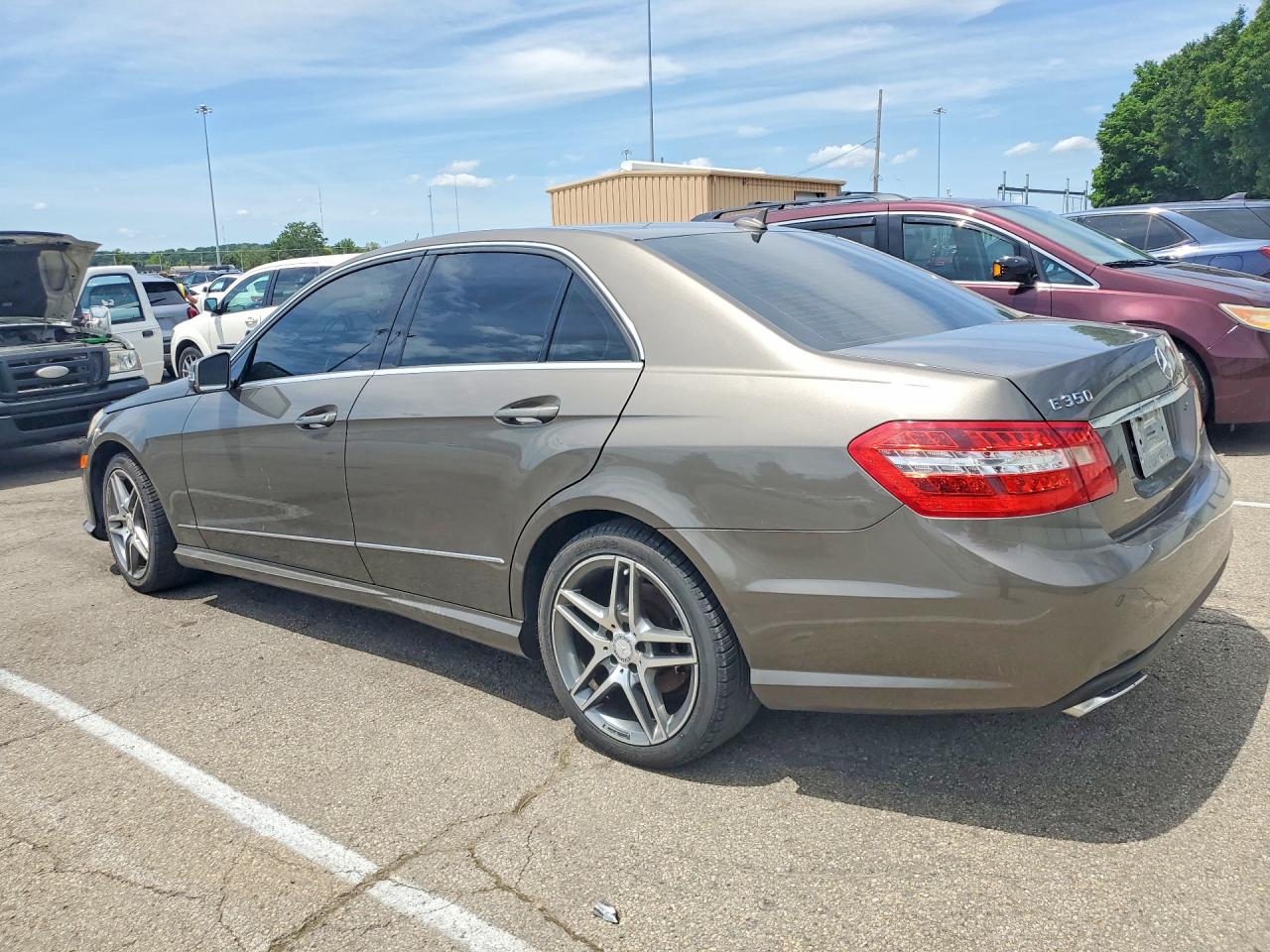 2010 Mercedes-Benz E-Class VIN WDDHF8HB5AA096313 COPART salvage auction — Minor Dent/Scratches, OH - CERTIFICATE OF TITLE, sold $800 on 2026-07-01 (photo 2)