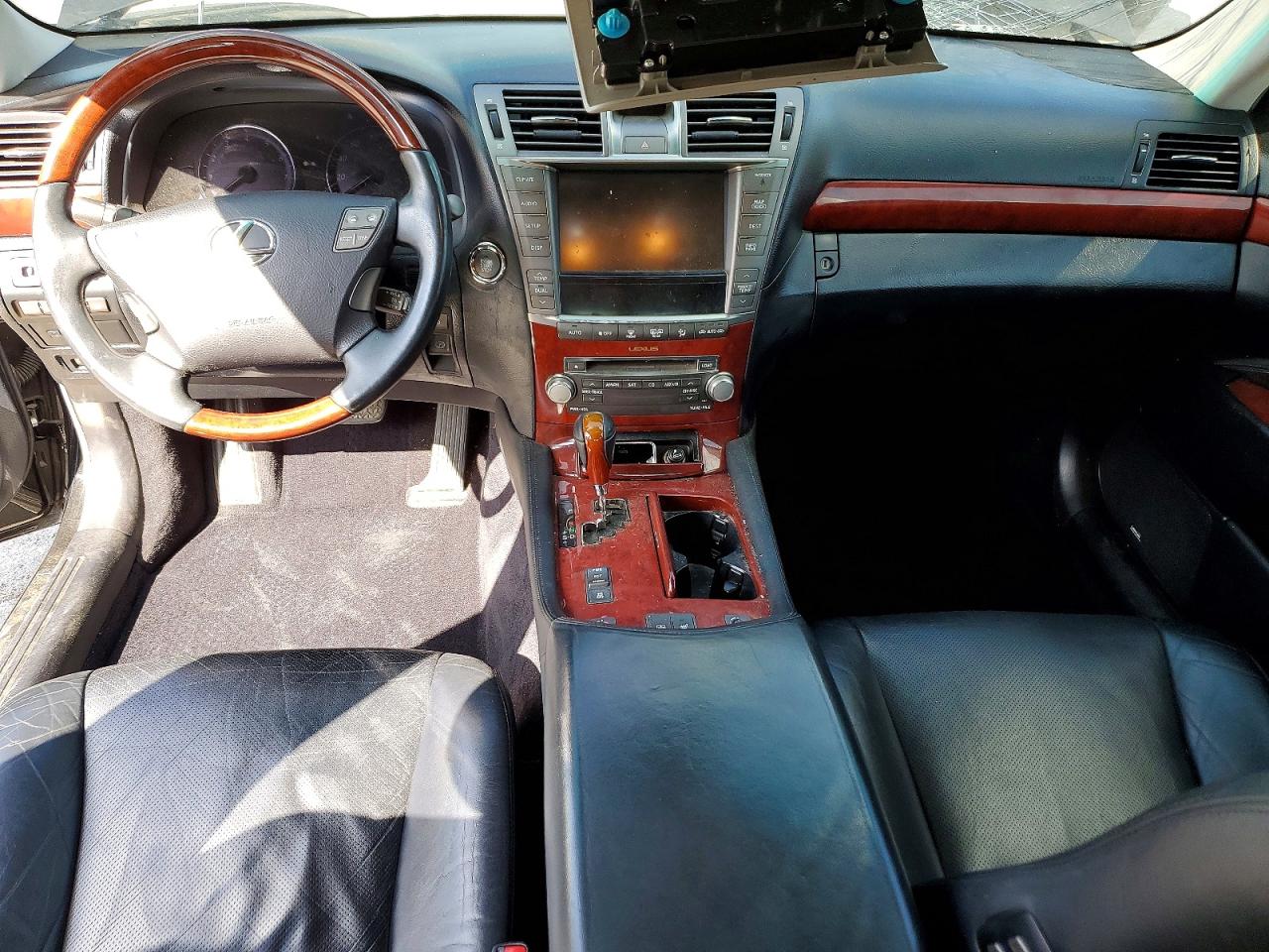 2012 Lexus LS 460 VIN JTHBL5EF5C5112065 COPART salvage auction — Front End, TN - SALVAGE CERTIFICATE, sold $1,750 on 2026-07-09 (photo 8)
