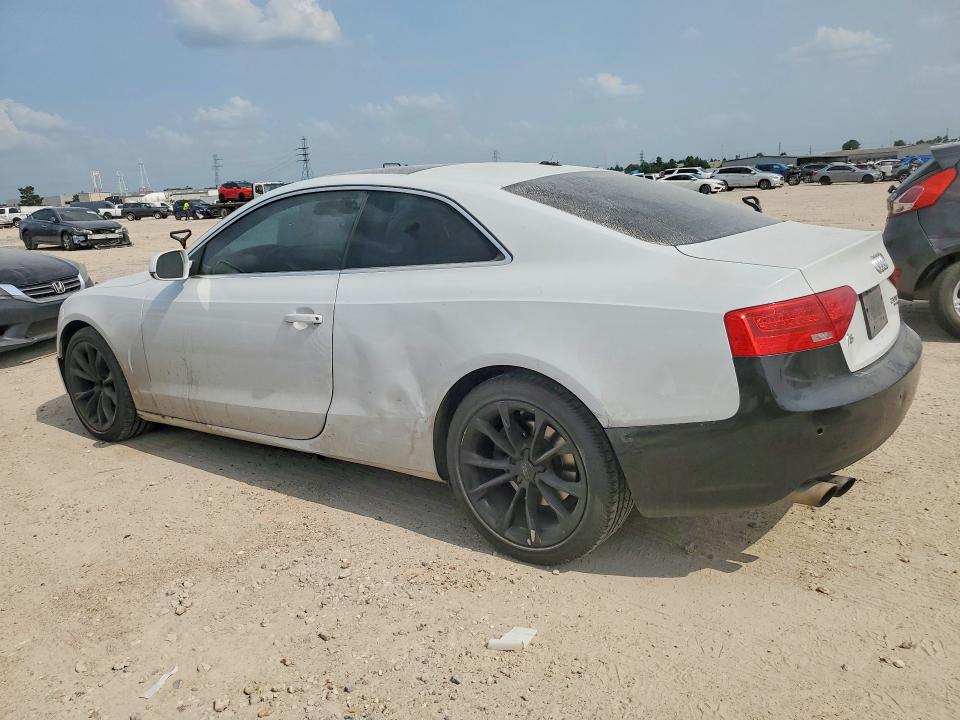 2014 Audi A5 VIN WAULFAFR4EA028485 COPART salvage auction — MINOR DENT/SCRATCHES, Tx - Cert Of Title-Rebuilt Salvage, sold $625 on 2026-07-10 (photo 2)