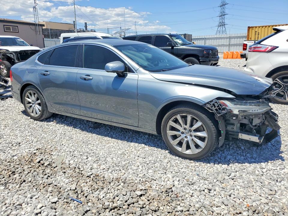 2017 Volvo S90 VIN YV1A22MK0H1014972 COPART salvage auction — FRONT END, Id - Salvage Certificate Of Title, sold $3,900 on 2026-07-27 (photo 4)
