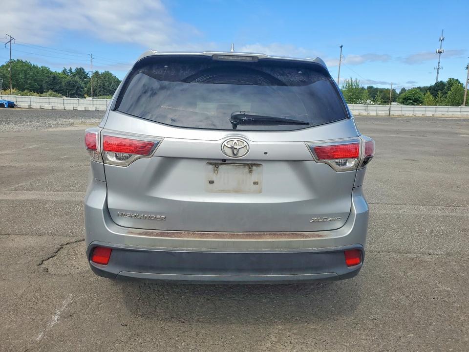 2015 Toyota Highlander VIN 5TDJKRFH8FS193035 COPART salvage auction — FRONT END, OR - SALVAGE TITLE CERTIFICATE, sold $300 on 2026-07-29 (photo 6)
