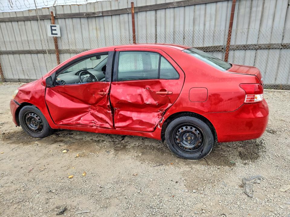 2007 Toyota Yaris VIN JTDBT923671010967 COPART salvage auction — SIDE, Mt - Dis/Dlr/Exp Only Clean Title, sold $550 on 2026-07-20 (photo 2)