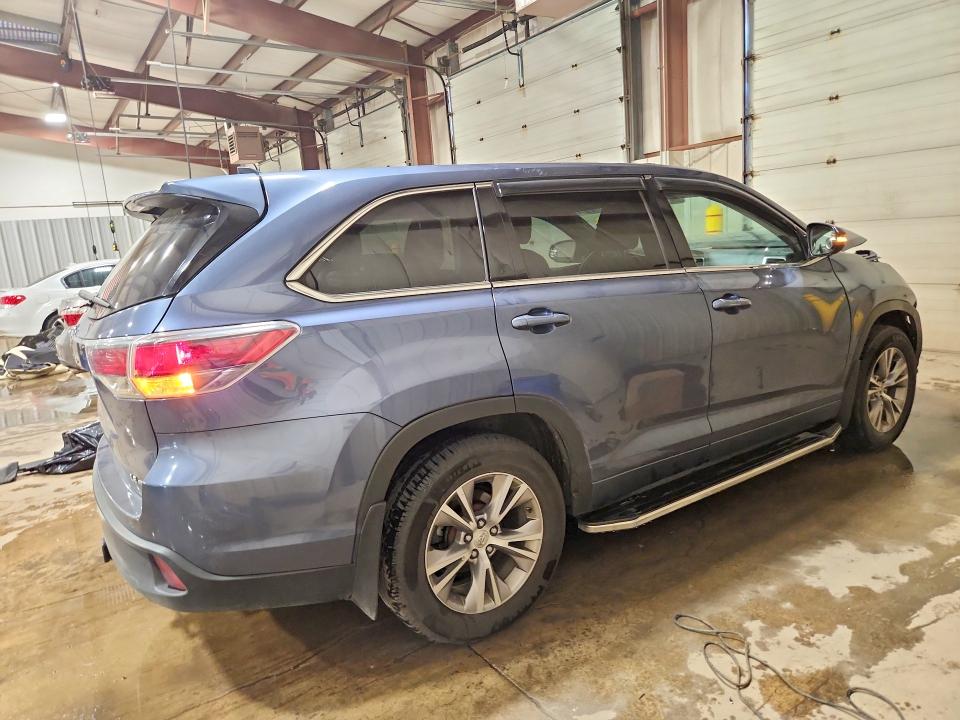 2015 Toyota Highlander VIN 5TDBKRFH6FS216252 COPART salvage auction — FRONT END, Pa - Certificate Of Salvage, sold $1,600 on 2026-07-10 (photo 3)