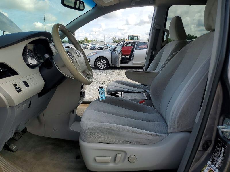 2014 Toyota Sienna VIN 5TDKK3DC7ES485511 COPART salvage auction — SIDE, FL - CERT OF TITLE SLVG REBUILDABLE, sold $1,450 on 2026-07-10 (photo 7)
