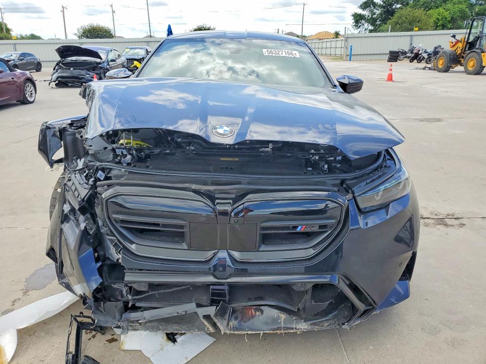 2026 BMW M5 VIN WBS83FK02TCW63513 COPART salvage auction — FRONT END, TX - SALVAGE VEHICLE TITLE, sold $56,500 on 2026-07-09 (photo 5)
