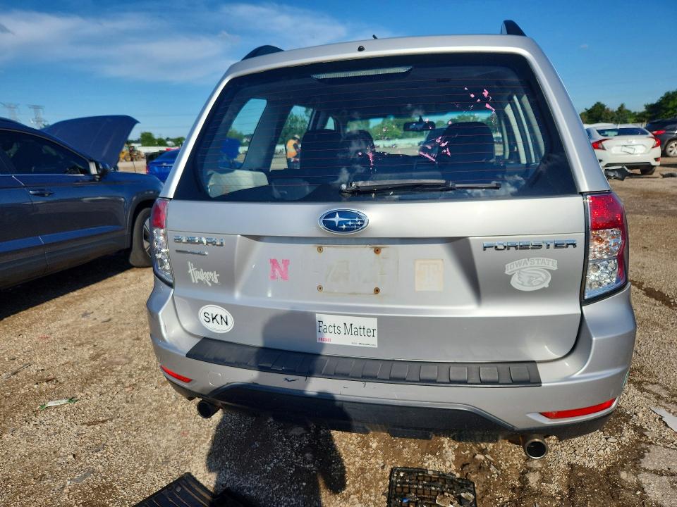 2011 Subaru Forester VIN JF2SHBBC3BH777170 COPART salvage auction — SIDE, IL - SALVAGE CERTIFICATE, sold $725 on 2026-07-28 (photo 6)
