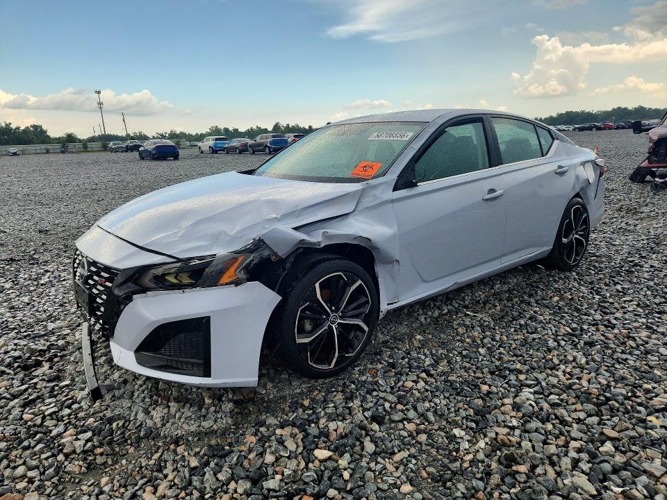 2023 Nissan Altima VIN 1N4BL4CV1PN303841 COPART salvage auction — FRONT END, Fl - Cert Of Title Slvg Rebuildable, sold $5,800 on 2026-07-09 (photo 1)