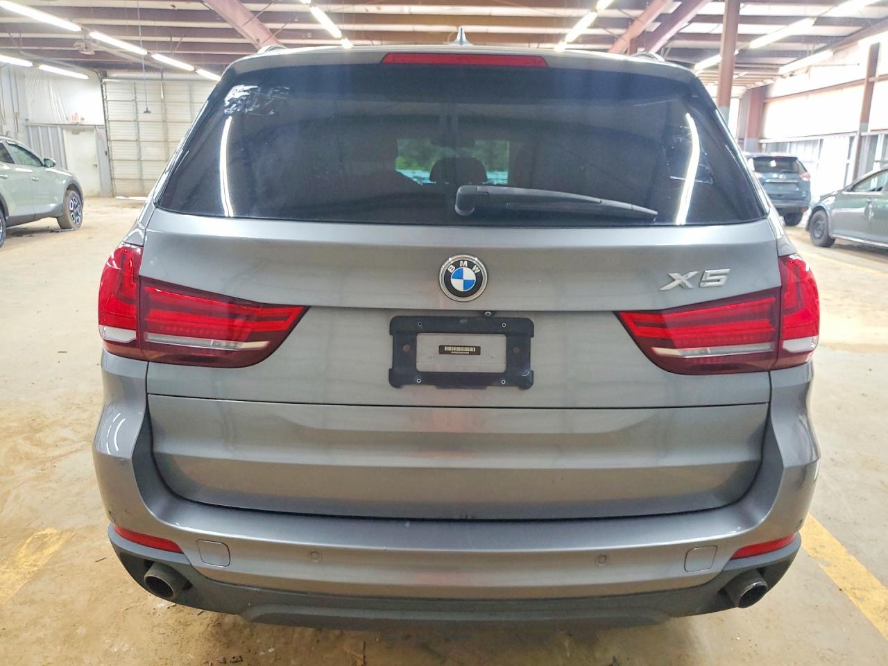 2016 BMW X5 VIN 5UXKR0C5XG0P30464 COPART salvage auction — Minor Dent/Scratches, FL - DEALER ONLY CLEAN TITLE (P), sold $2,700 on 2026-07-01 (photo 6)