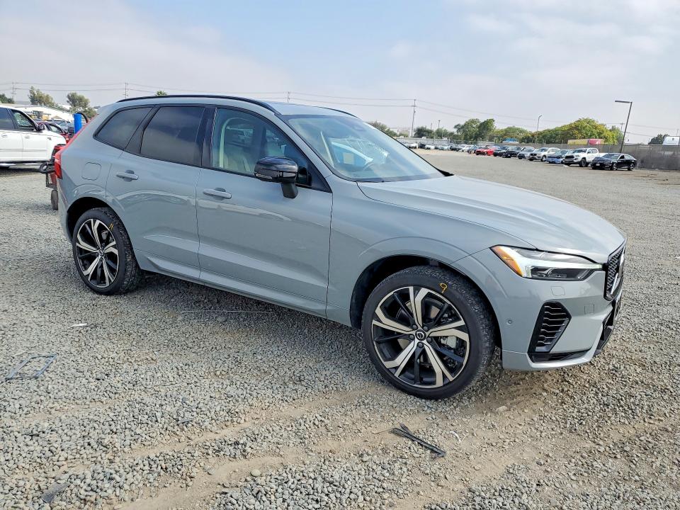 2025 Volvo Xc60 VIN YV4H60RM0S1054321 COPART salvage auction — SIDE, Ca - Salvage Certificate, sold $29,250 on 2026-08-07 (photo 4)