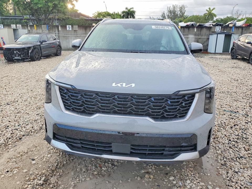 2025 Kia Sorento VIN 5XYRL4JC0SG378363 COPART salvage auction — SIDE, Fl - Cert Of Title Slvg Rebuildable, sold $10,200 on 2026-07-28 (photo 5)