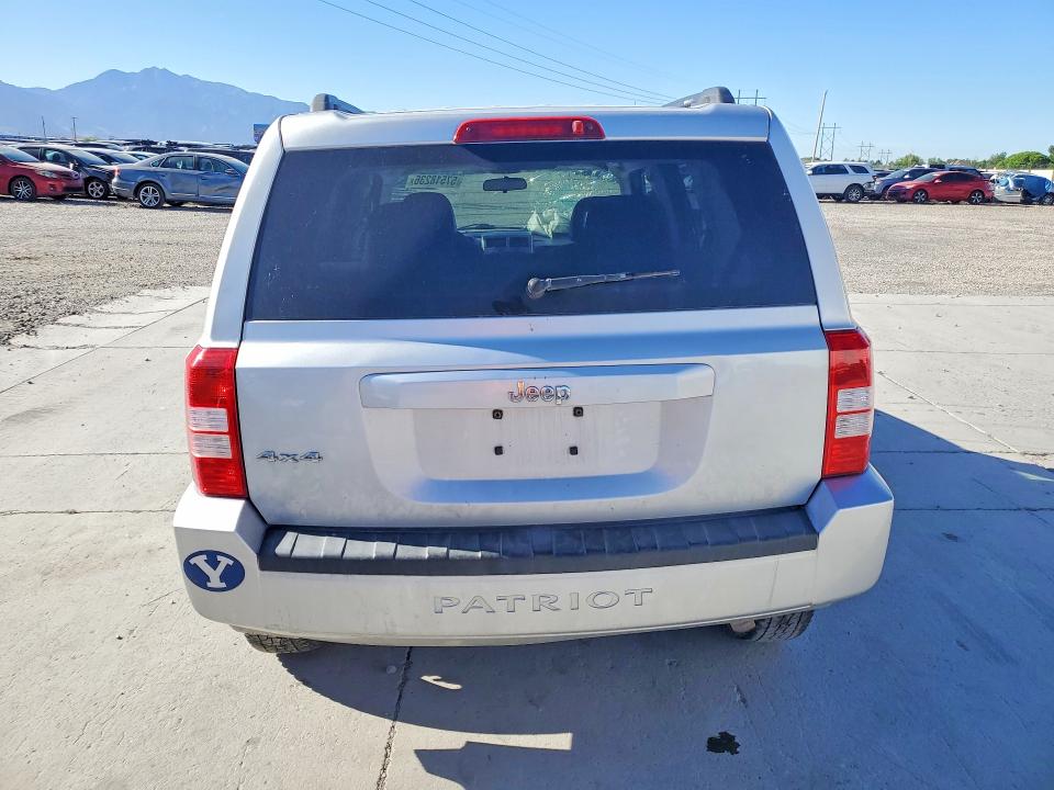 2008 Jeep Liberty (patriot) VIN 1J8FF28W98D636779 COPART salvage auction — FRONT END, UT - SALVAGE CERTIFICATE, sold $350 on 2026-08-03 (photo 6)