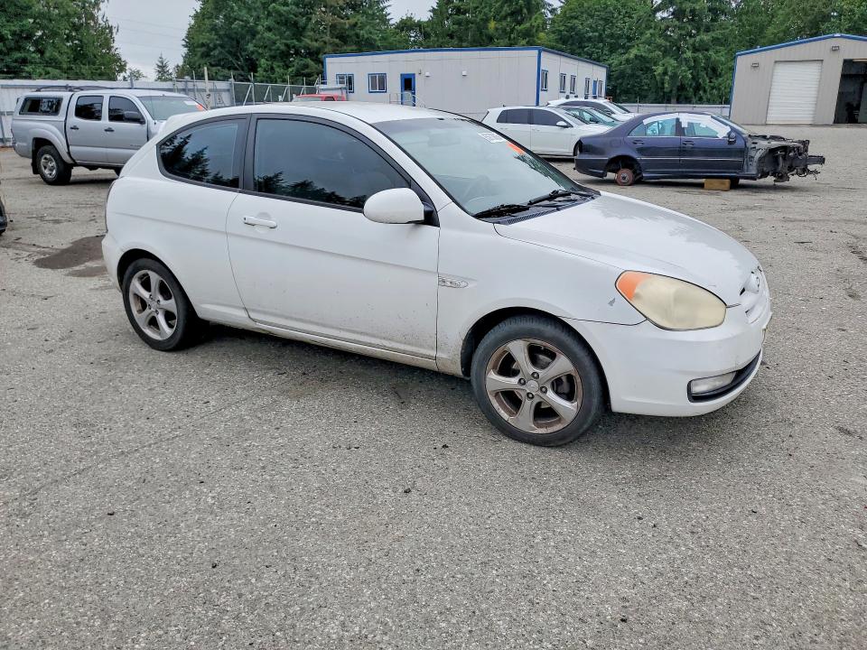2009 Hyundai Accent VIN KMHCN36C29U134642 COPART salvage auction — MINOR DENT/SCRATCHES, Wa - Vehicle Cert Of Ownership-Titl, sold $275 on 2026-07-27 (photo 4)