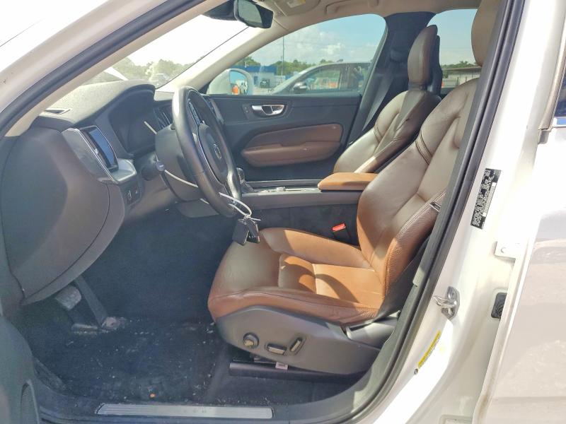 2018 Volvo VIN LYV102RK4JB113443 COPART salvage auction — FRONT END, Tx - Salvage Vehicle Title, sold $8,300 on 2026-08-03 (photo 7)