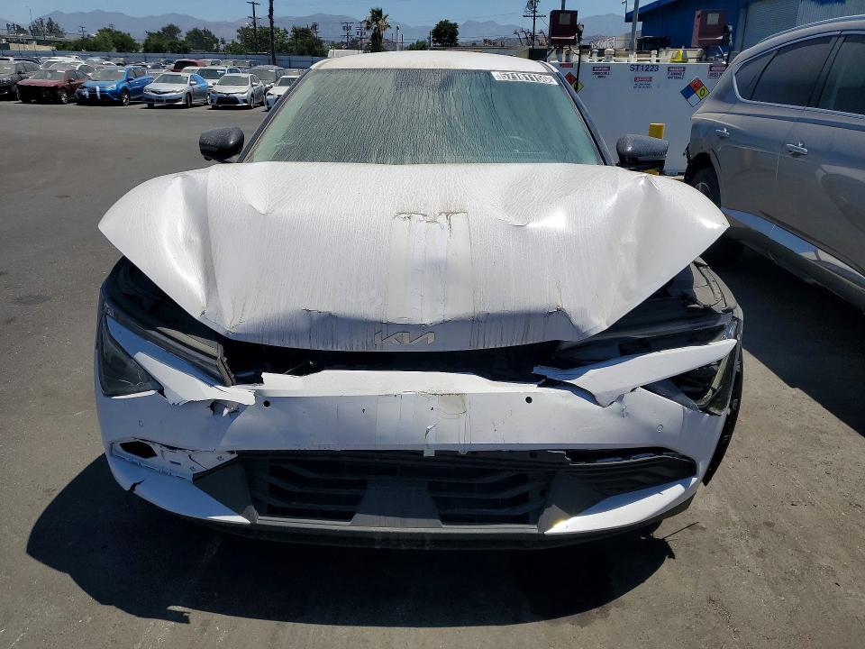 2025 Kia Ev6 VIN 5XYC34JAXSG011071 COPART salvage auction — FRONT END, CA - CERTIFICATE OF TITLE, sold $9,200 on 2026-07-07 (photo 5)