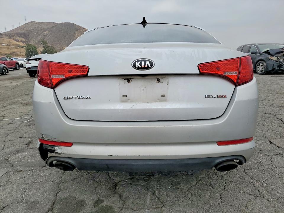 2013 Kia VIN 5XXGN4A76DG124099 COPART salvage auction — REAR END, Ca - Salvage Certificate, sold $850 on 2026-07-09 (photo 6)
