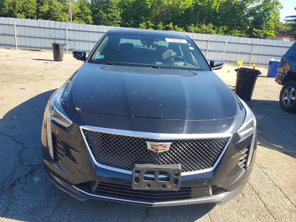2019 Cadillac Ct6 VIN 1G6KP5R64KU127485 COPART salvage auction — MINOR DENT/SCRATCHES, RI - CERTIFICATE OF TITLE (P), sold $7,600 on 2026-07-16 (photo 5)