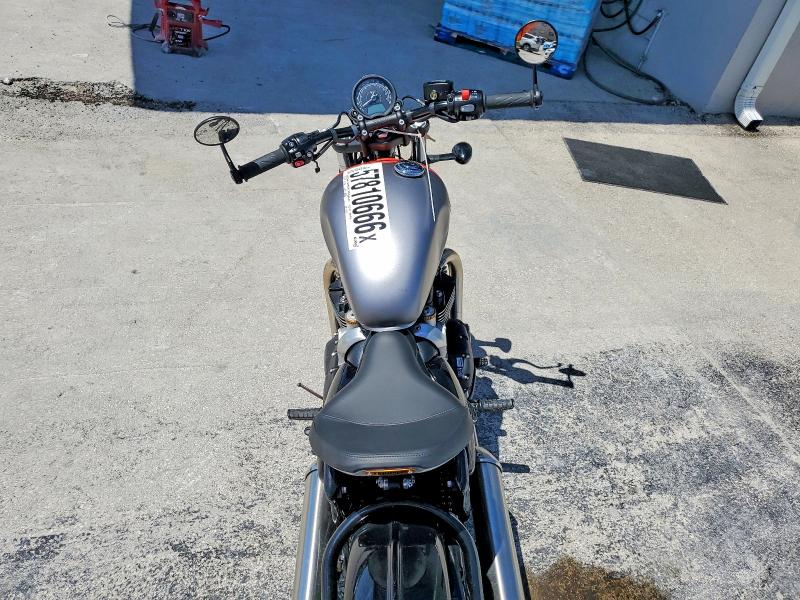 2025 Triumph motorcycle Bonneville VIN SMTD53HL8STCG4698 COPART salvage auction — MINOR DENT/SCRATCHES, FL - CERTIFICATE OF DESTRUCTION, sold $4,800 on 2026-07-30 (photo 6)