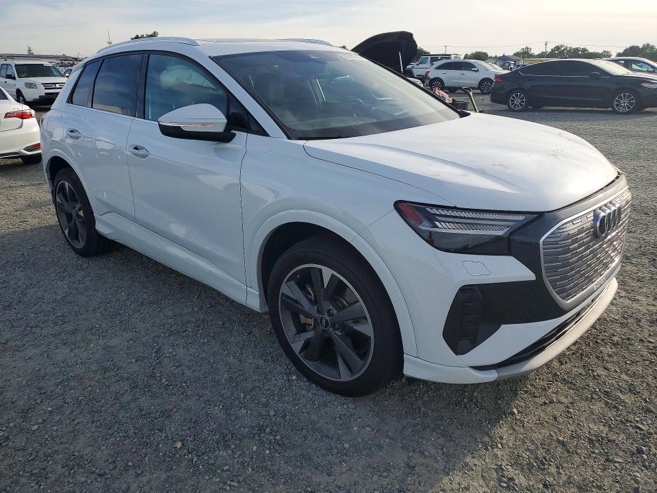 2022 Audi Q4 e-tron VIN WA1J2BFZ2NP042288 COPART salvage auction — UNDERCARRIAGE, Ca - Salvage Certificate, sold $7,800 on 2026-07-28 (photo 4)