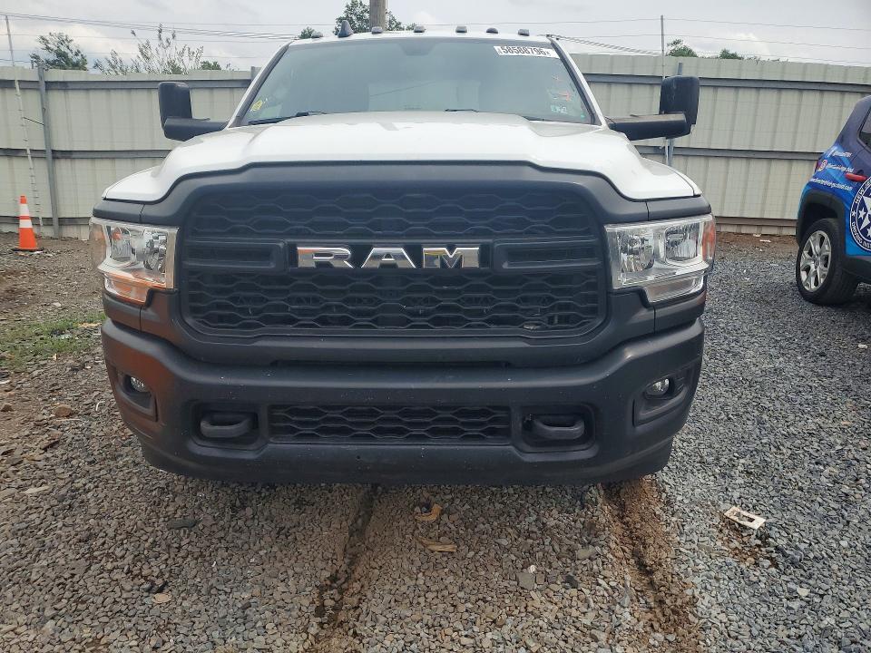 2022 Ram 3500 VIN 3C7WRSCL8NG342531 COPART salvage auction — MINOR DENT/SCRATCHES, Pa - Cert Of Title, sold $12,800 on 2026-07-20 (photo 5)