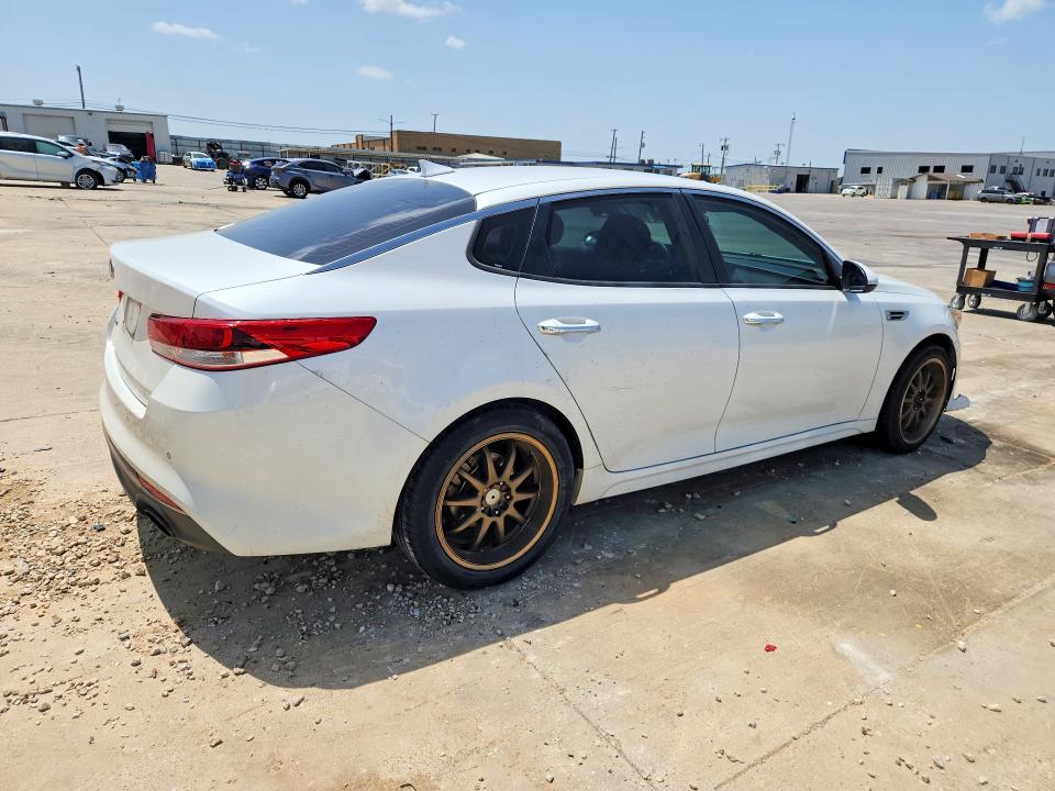 2018 Kia Optima VIN 5XXGT4L35JG197976 COPART salvage auction — WATER/FLOOD, Tx - Salvage Title-Flood Damage, sold $550 on 2026-07-20 (photo 3)